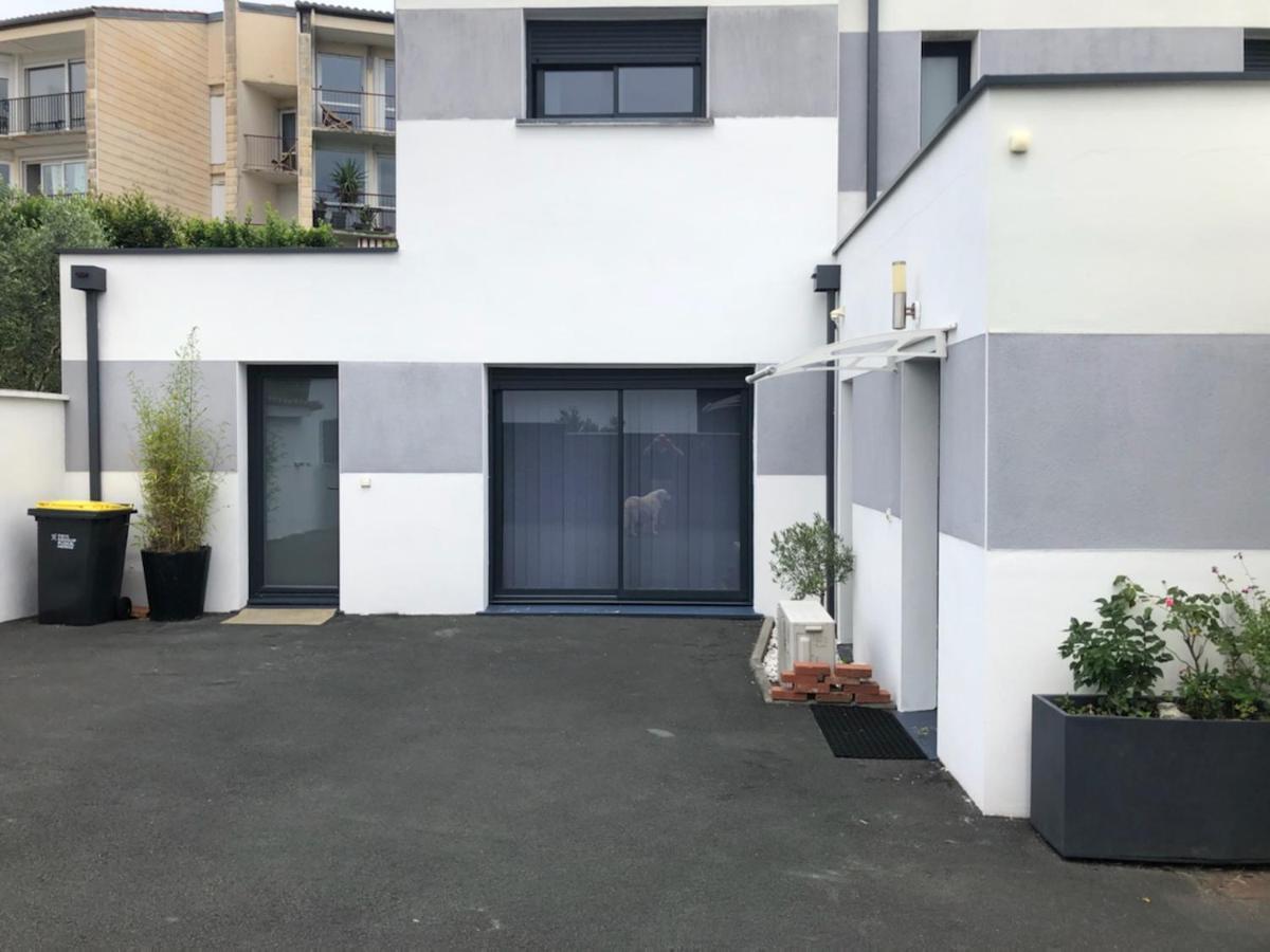 ANGLET appt maison à 2 kms des plages et de Biarritz Esterno foto
